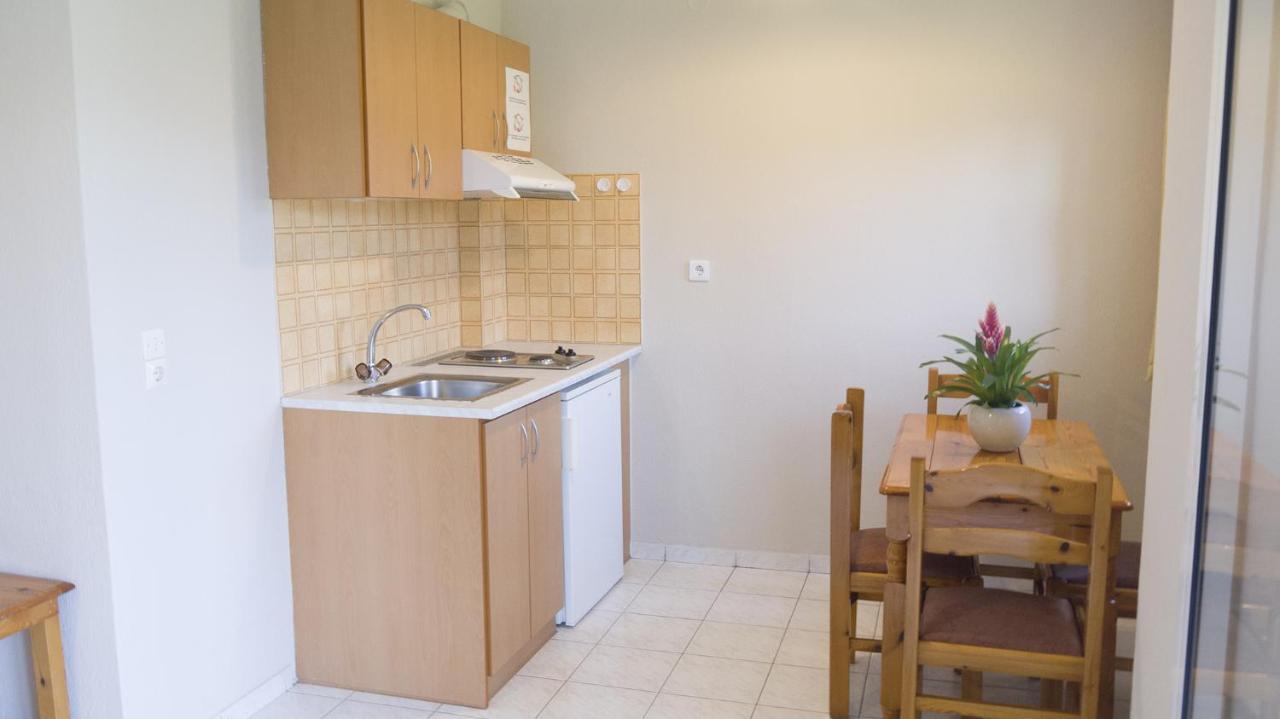 Fani Hotel Lutrá Edipszú Kültér fotó