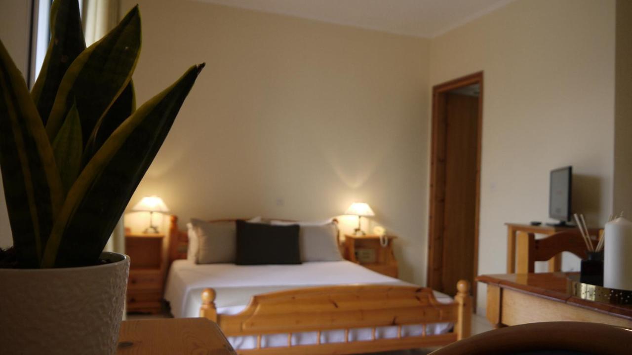 Fani Hotel Lutrá Edipszú Kültér fotó