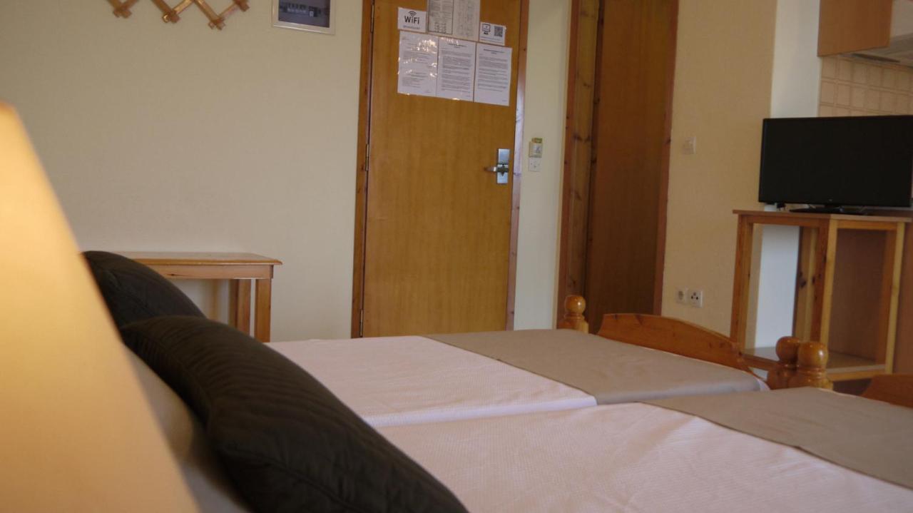 Fani Hotel Lutrá Edipszú Kültér fotó