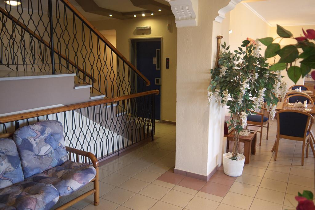 Fani Hotel Lutrá Edipszú Kültér fotó