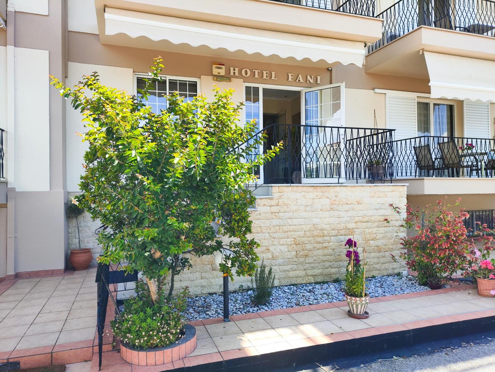 Fani Hotel Lutrá Edipszú Kültér fotó