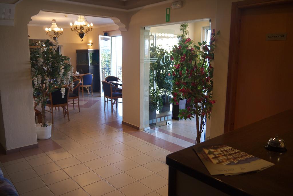 Fani Hotel Lutrá Edipszú Kültér fotó